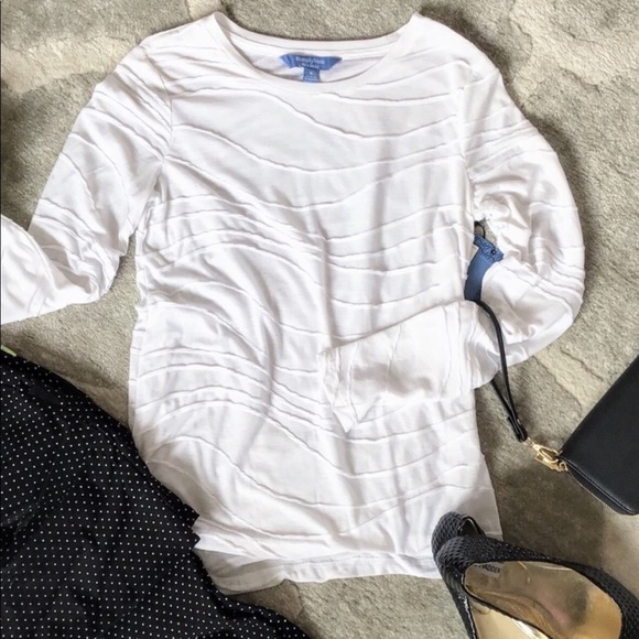 NWT Simply Vera White Top - Picture 1 of 3